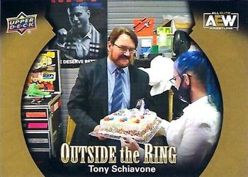 2022 Upper Deck AEW - Outside the Ring Gold #OTR-5 Tony Schiavone Front