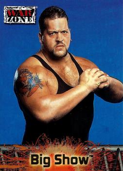 2001 Fleer WWF Raw Is War #56 Big Show  Front