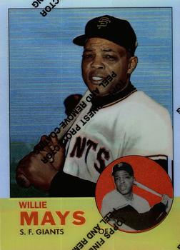 1997 Topps - Willie Mays Commemorative Reprints Finest Refractor #17 Willie Mays Front