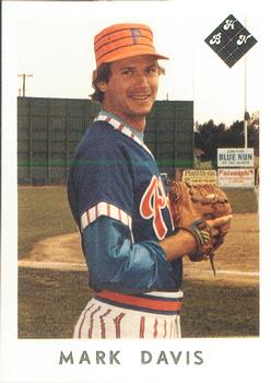 1983 Baseball Hobby News Phoenix Giants #20 Mark Davis Front