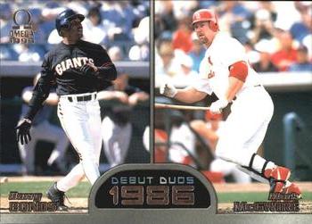 1999 Pacific Omega - Debut Duos #9 Barry Bonds / Mark McGwire  Front