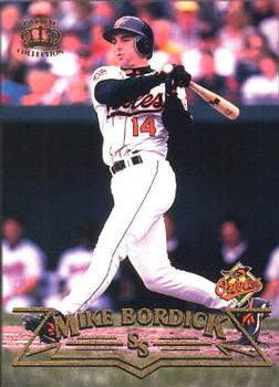 1998 Pacific #22 Mike Bordick Front