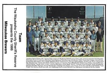 1986 Milwaukee Brewers Police - Waukesha County Sheriff's Reserve #NNO Milwaukee Brewers Team Photo Front