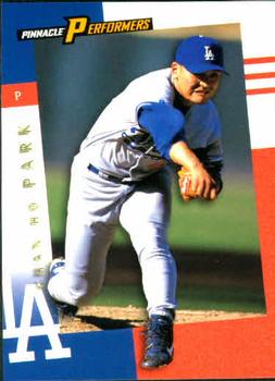 1998 Pinnacle Performers #60 Chan Ho Park Front