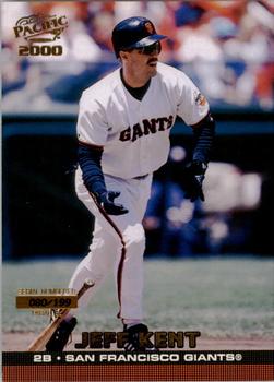 2000 Pacific - Gold #381 Jeff Kent Front