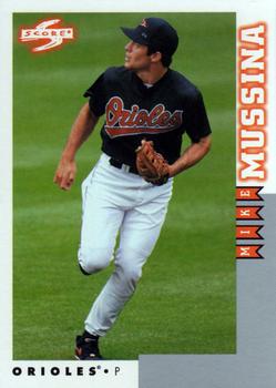 1998 Score Rookie & Traded #RT24 Mike Mussina Front