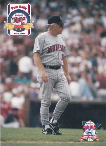 2000 Minnesota Twins Tom Kelly 1000th Career Win #NNO Tom Kelly Front