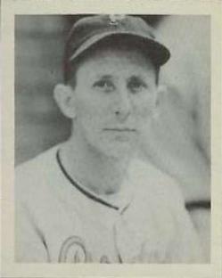 1939 Play Ball #156 Ray Berres Front
