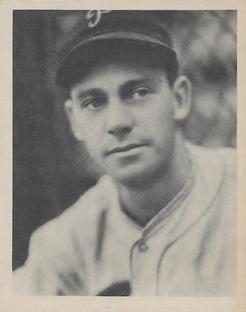 1939 Play Ball #33 Del Young Front