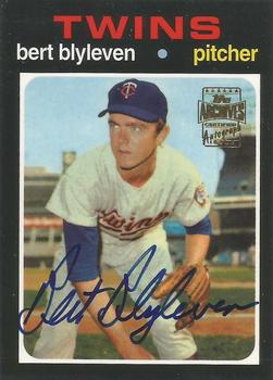 2001 Topps Archives - Autographs #TAA124 Bert Blyleven Front