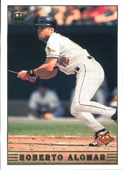 1999 Pacific Crown Collection #33 Roberto Alomar Front