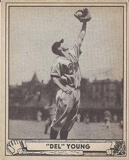 1940 Play Ball #101 Del Young Front