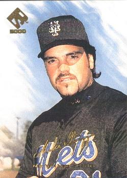 2000 Pacific Private Stock #94 Mike Piazza Front