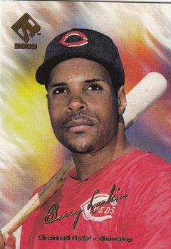 2000 Pacific Private Stock #35 Barry Larkin Front