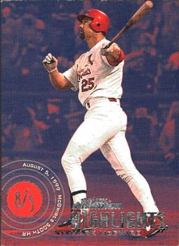 2000 SkyBox Dominion #17 Mark McGwire Front
