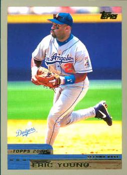 2000 Topps #92 Eric Young Front