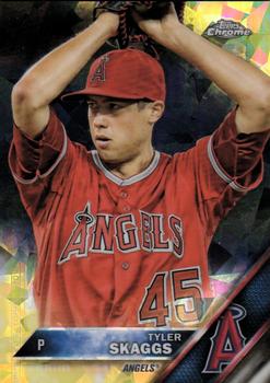 2016 Topps - Chrome Sapphire 65th Anniversary Edition Gold #669 Tyler Skaggs Front