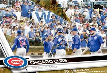 2017 Topps - Gold #72 Chicago Cubs Front