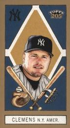 2003 Topps 205 - Drum #17 Roger Clemens Front
