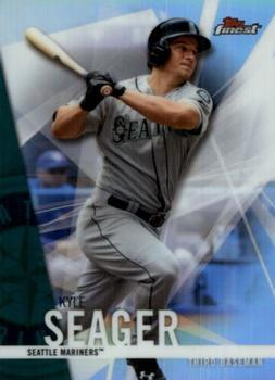 2017 Finest - Refractor #59 Kyle Seager Front