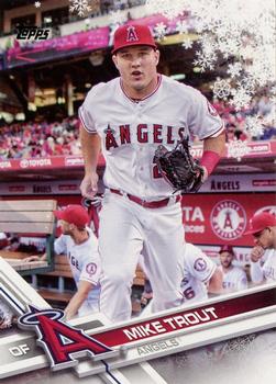 2017 Topps Holiday #HMW25 Mike Trout Front