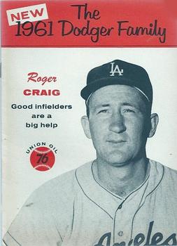 1961 Union Oil 76 Meet The Dodger Family Booklets #NNO Roger Craig Front