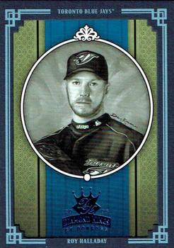 2005 Donruss Diamond Kings - Framed Blue Black and White #239 Roy Halladay Front