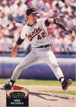 1992 Stadium Club #225 Mike Mussina Front