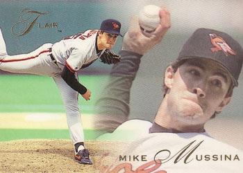 1993 Flair #154 Mike Mussina Front