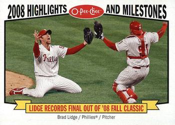 2009 O-Pee-Chee - Highlights and Milestones #HM1 Brad Lidge Front