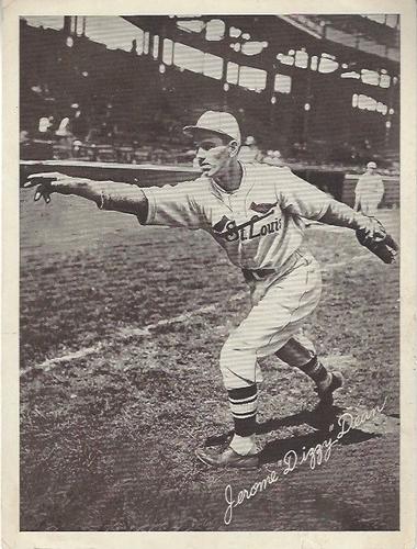 1935 National Chicle Glossy Premiums (R311-1) #NNO Dizzy Dean Front