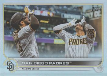2022 Topps - Rainbow Foil #124 San Diego Padres Front