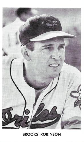 1963 Baltimore Orioles Photocards #NNO Brooks Robinson Front