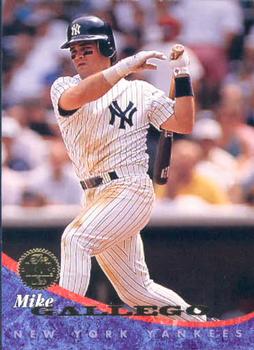 1994 Leaf #136 Mike Gallego Front