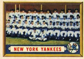 1957 Topps #97 New York Yankees Front