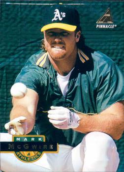 1994 Pinnacle #300 Mark McGwire Front