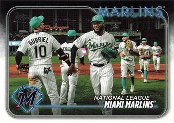 2024 Topps #252 Miami Marlins Front