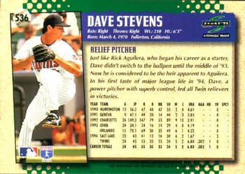 1995 Score #536 Dave Stevens Back