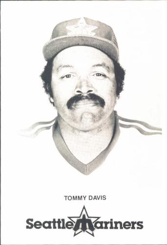 1981 Seattle Mariners Postcards #NNO Tommy Davis Front