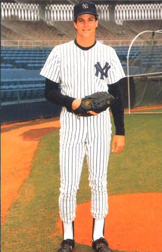 1985 TCMA New York Yankees Postcards #NYY85-17 Dennis Rasmussen Front