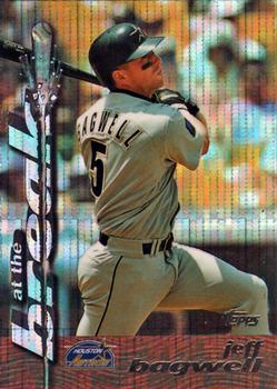 1995 Topps Traded & Rookies - Power Boosters #8 Jeff Bagwell Front