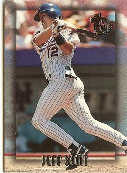 1995 Topps Embossed #9 Jeff Kent Front