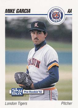 1992 SkyBox Team Sets AA #408 Mike Garcia Front