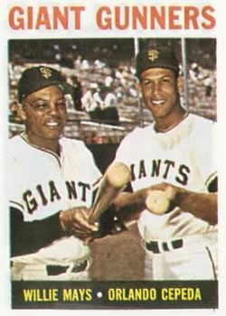 1964 Topps #306 Giant Gunners (Willie Mays / Orlando Cepeda) Front