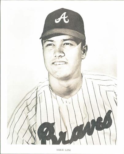 1968 Atlanta Braves 8x10 Photocards #NNO Mike Lum Front
