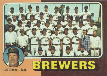 1975 Topps #384 Milwaukee Brewers / Del Crandall Front
