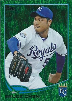 2013 Topps - Emerald Foil #641 Bruce Chen Front