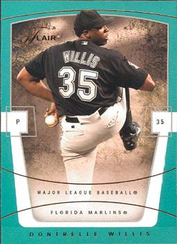 2004 Flair #33 Dontrelle Willis Front