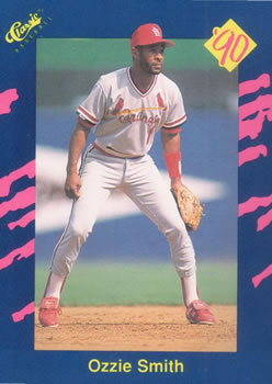 1990 Classic Blue #18 Ozzie Smith Front