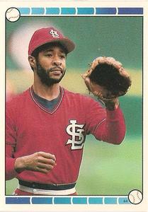 1989 O-Pee-Chee Stickers #44 Ozzie Smith Front